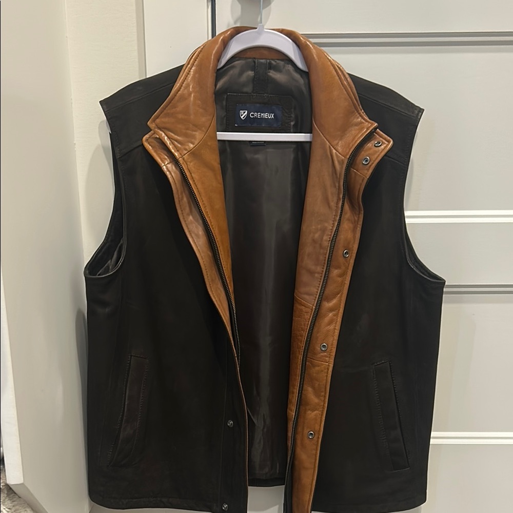 Daniel Cremieux Men's suede & leather dark brown and Tan Vest. Size Large.